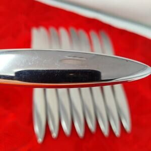 9X BK Oneida Oneidacraft Deluxe Stainless Wintersong Butter Knives